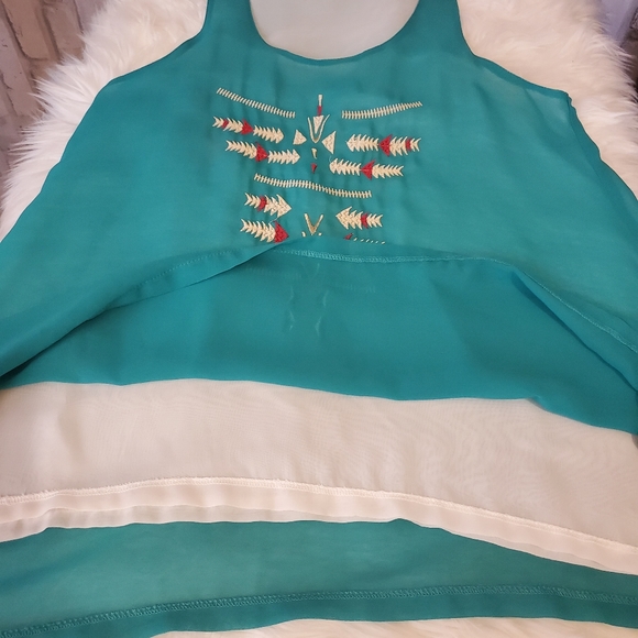 MAGS & PYE EMBROIDERED TANK TOP SIZE S - Picture 8 of 9